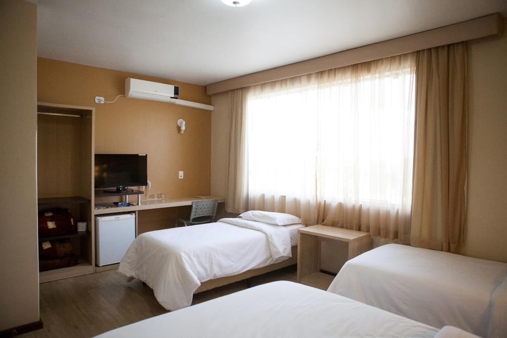 Hotel Palmeiras Ларанжейрас-ду-Сул Экстерьер фото